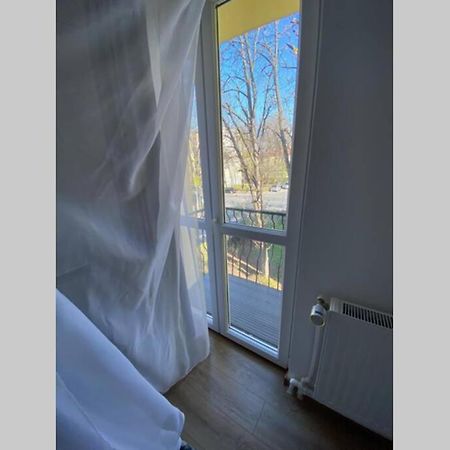 Cozy Apartment In The Business Area Of ブカレスト エクステリア 写真