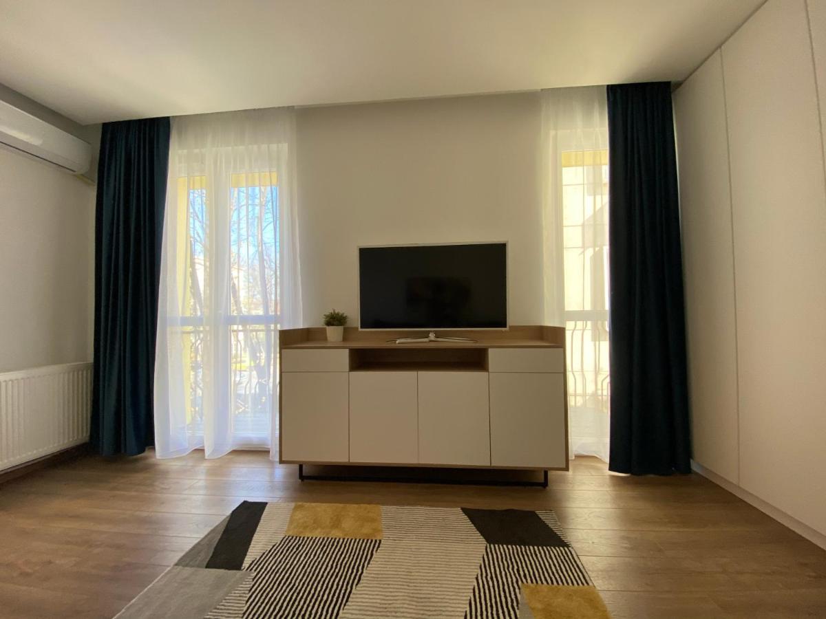 Cozy Apartment In The Business Area Of ブカレスト エクステリア 写真